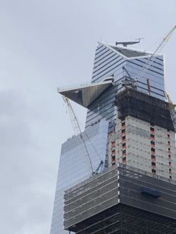 The Edge, NYC – New outdoor sky deck with glass floor. | World in my shoes